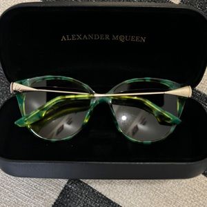 Gorgeous bright green Alexander McQueen, round sunglasses